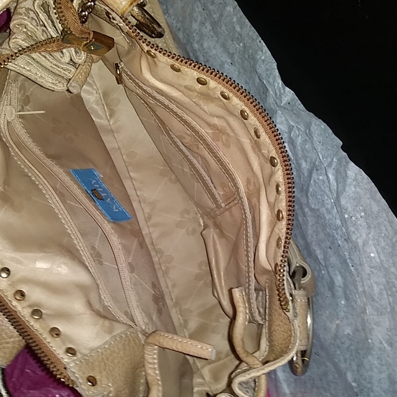 Purse - Picture 2 of 2